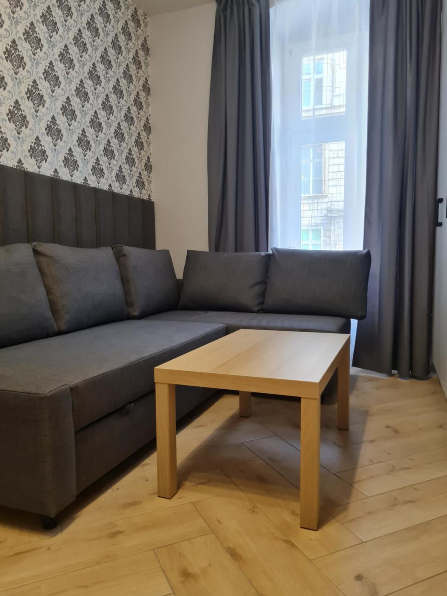 Apartament Samo Centrum, Pkp, Pks